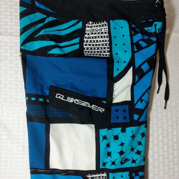 Vintage Quicksilver Board Shorts - Picture 3 of 8